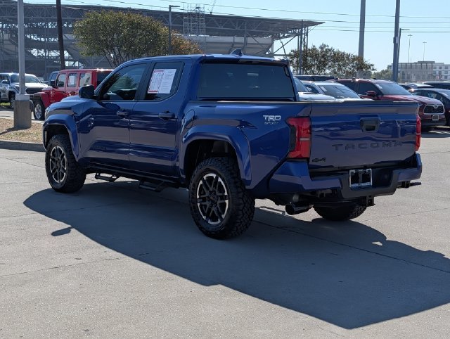 Certified 2025 Toyota Tacoma TRD Sport AWD/4WD image 9
