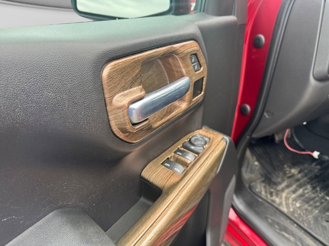 Used 2020 Chevrolet Silverado 1500 Custom w/ Custom Value Package AWD/4WD image 9