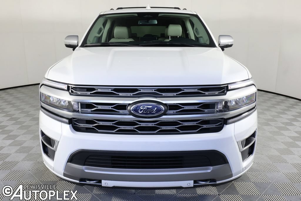 Used 2024 Ford Expedition Max Platinum AWD/4WD image 2