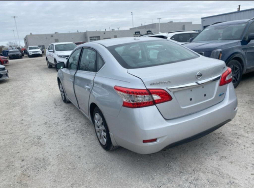 Used 2013 Nissan Sentra SV w/ Driver Pkg FWD image 5