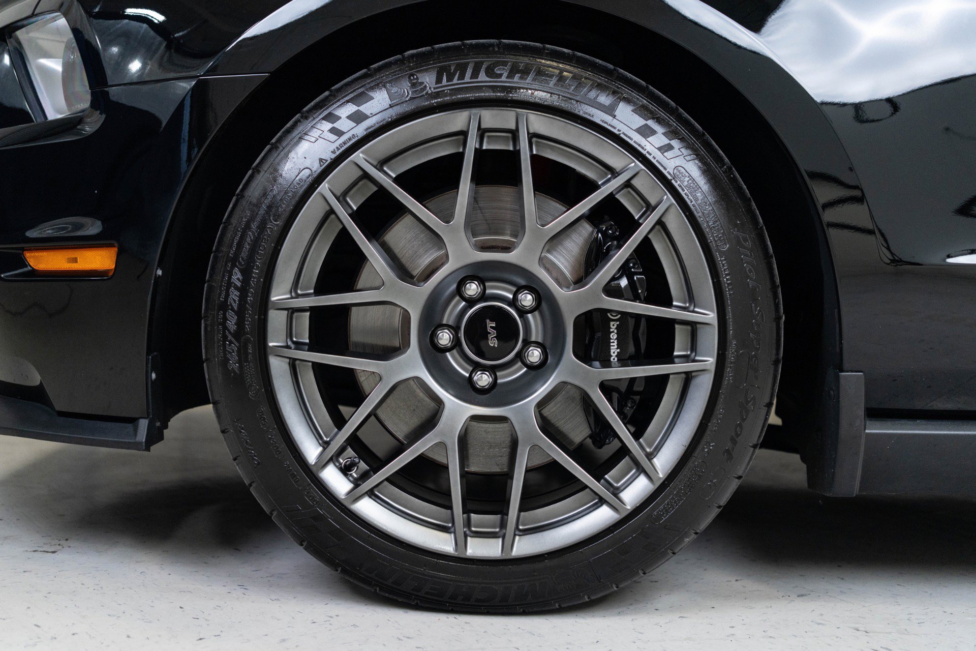 Used 2012 Ford Mustang Shelby GT500 w/ SVT Performance Pkg RWD image 2