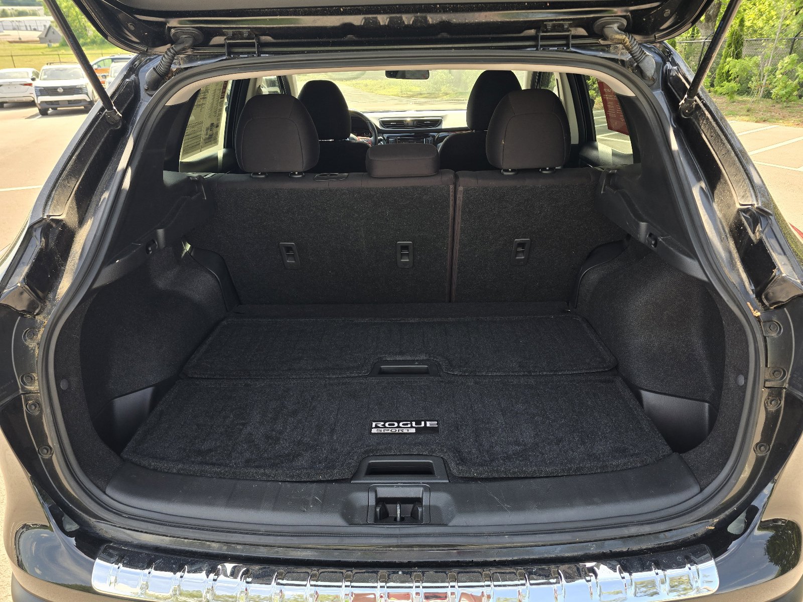 Certified 2022 Nissan Rogue Sport SV FWD image 26