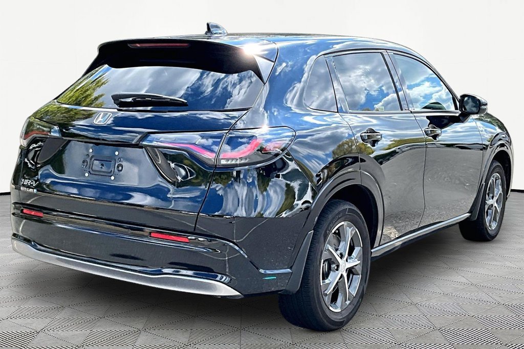 Certified 2025 Honda HR-V EX-L image 5