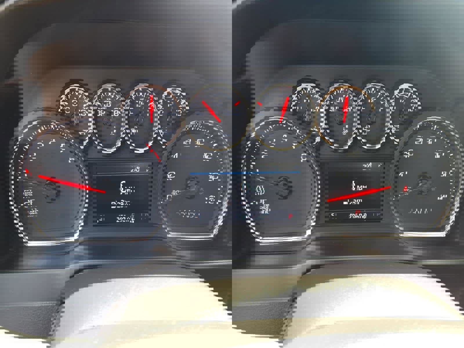 Used 2020 Chevrolet Silverado 1500 LT image 15