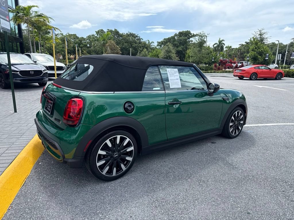 Used 2024 MINI Cooper S w/ Signature Upholstery Package FWD image 4