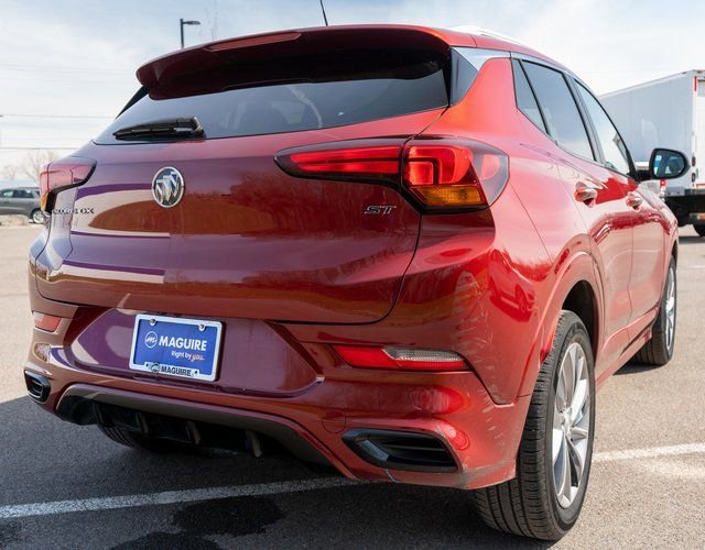 Used 2022 Buick Encore GX Select w/ Sport Touring Package FWD image 6