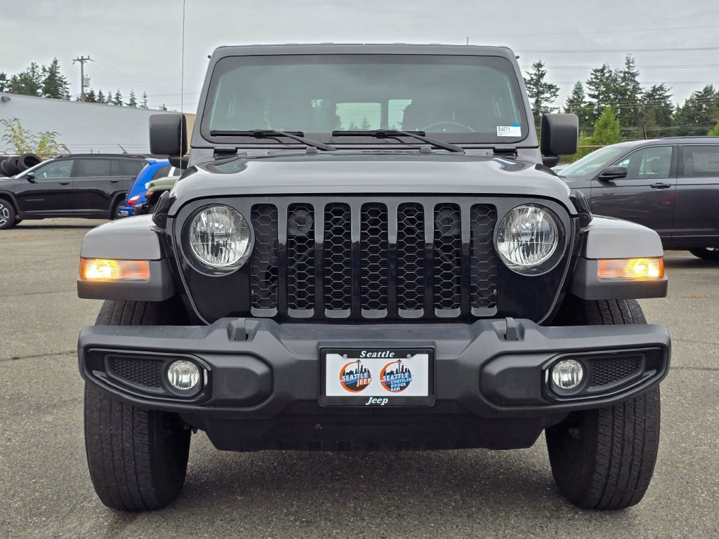 Used 2022 Jeep Gladiator Sport AWD/4WD image 3