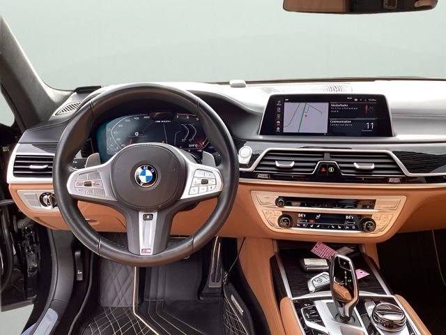 Used 2022 BMW M760i xDrive w/ Luxury Rear Seating Package image 16