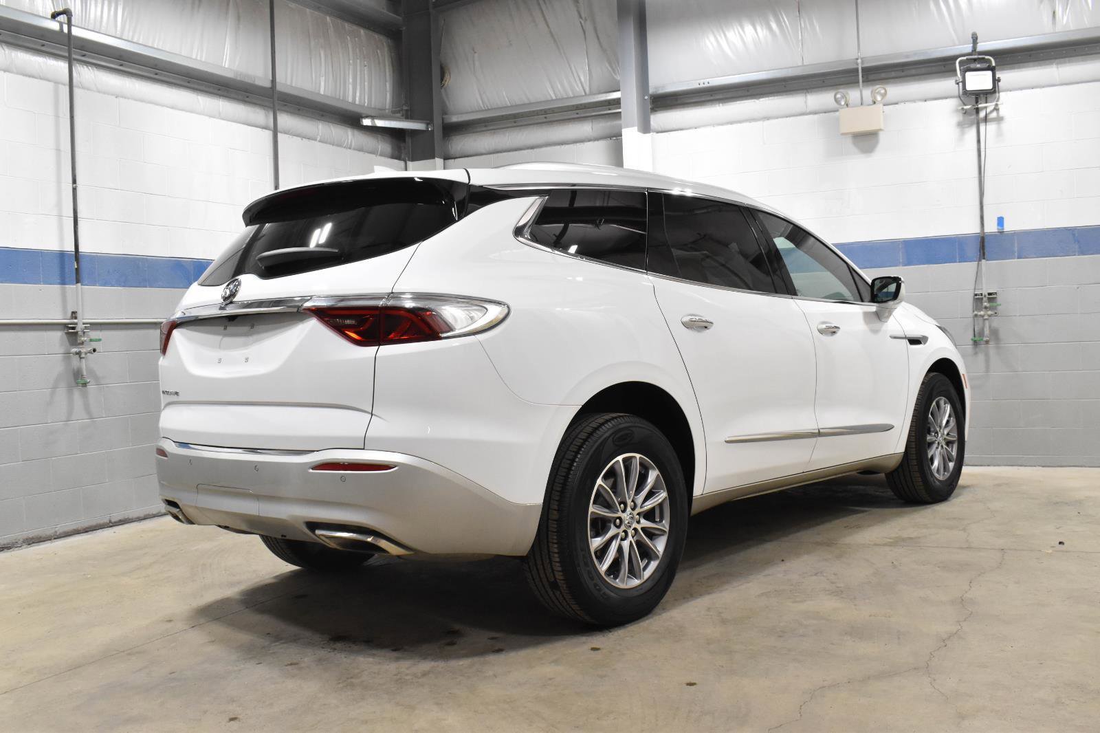 Used 2023 Buick Enclave Essence w/ LPO, Floor Liner Package FWD image 30