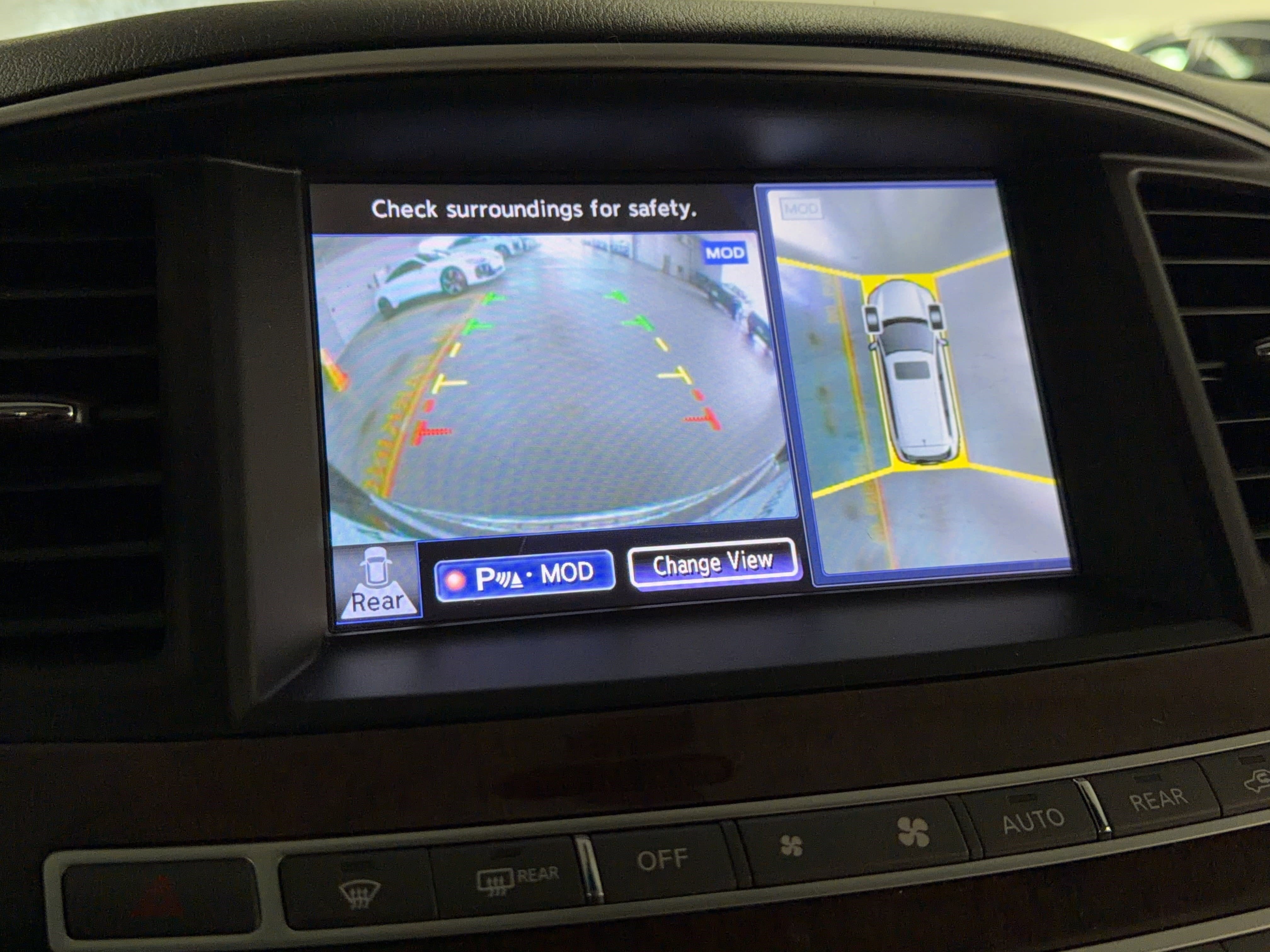 Used 2015 INFINITI QX60 FWD w/ Deluxe Touring Package image 24