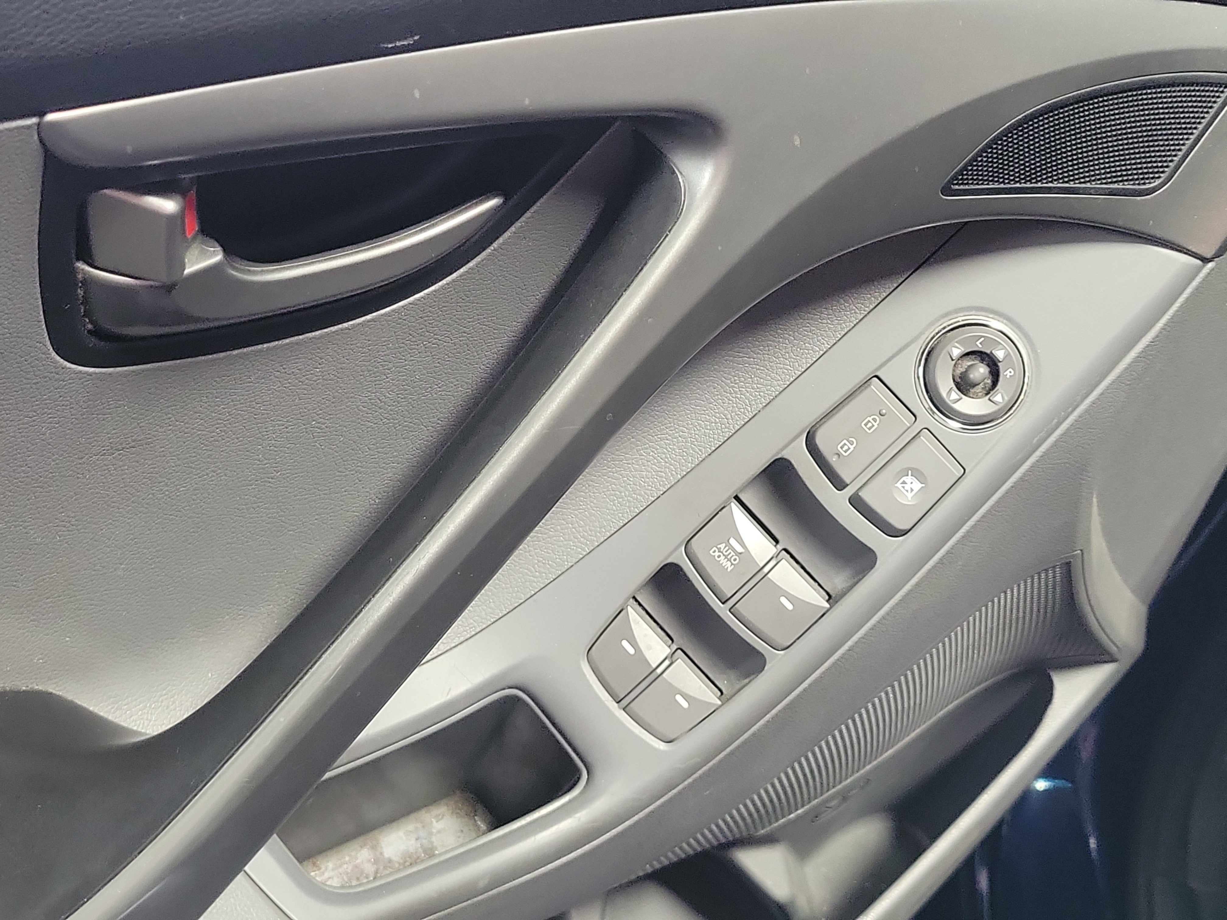 Used 2013 Hyundai Elantra GLS FWD image 19
