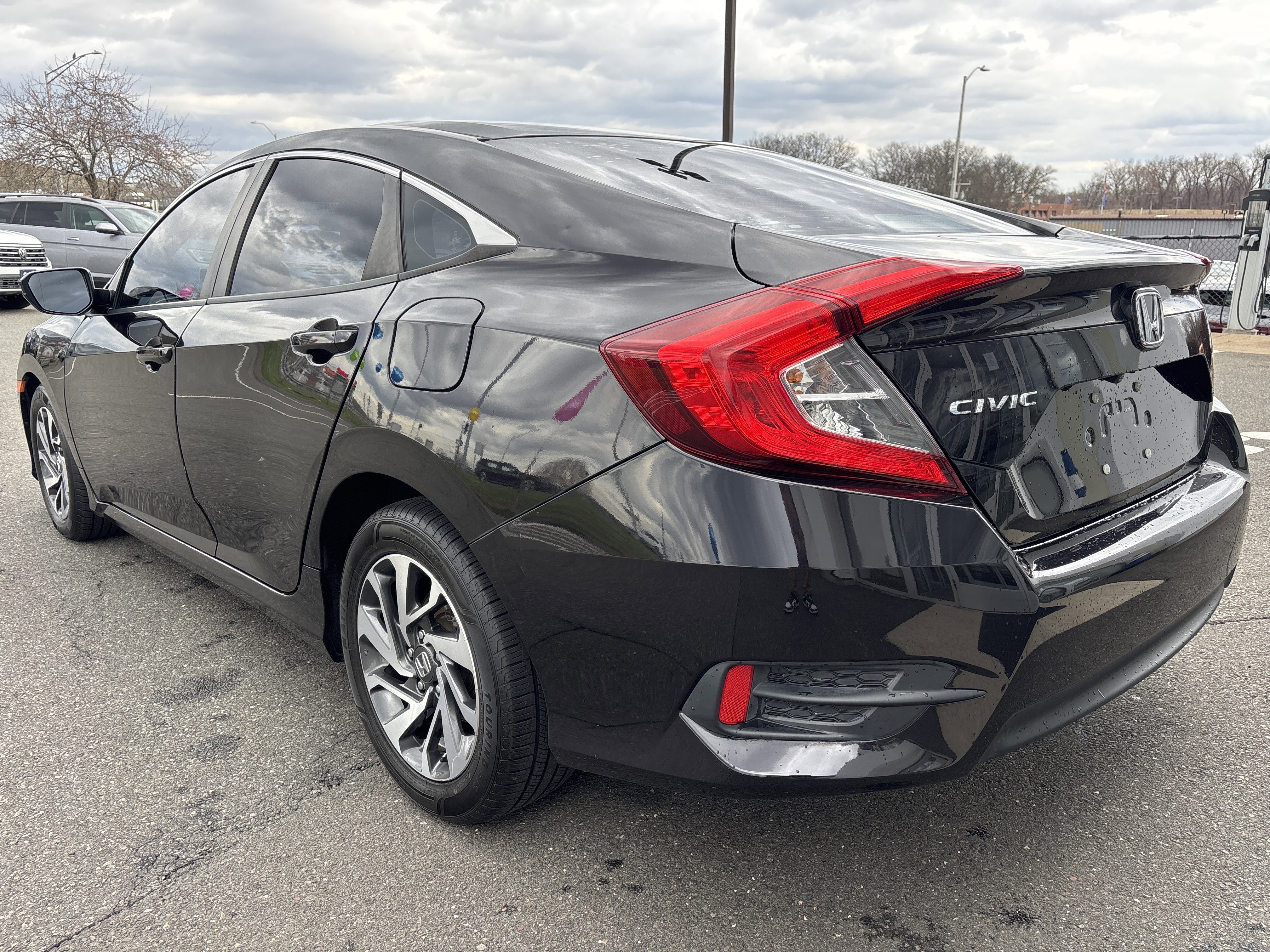 Used 2016 Honda Civic EX image 4