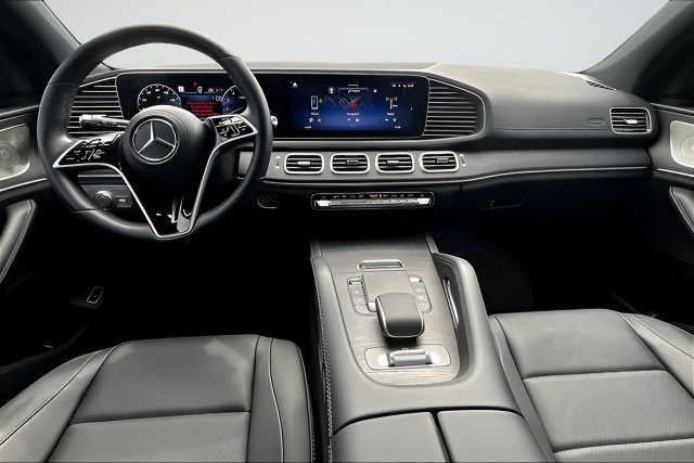 Certified 2024 Mercedes-Benz GLS 450 4MATIC image 7