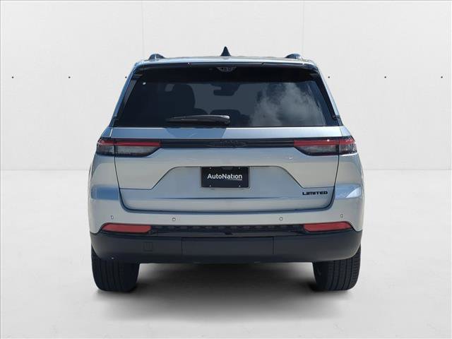 New 2025 Jeep Grand Cherokee Limited w/ Luxury Tech Group II RWD image 8