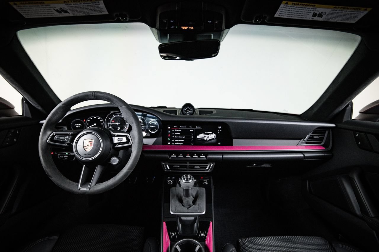 Certified 2023 Porsche 911 Carrera T RWD image 24