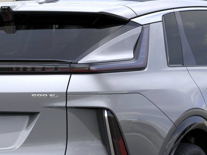 New 2026 Cadillac Lyriq Luxury AWD/4WD image 11