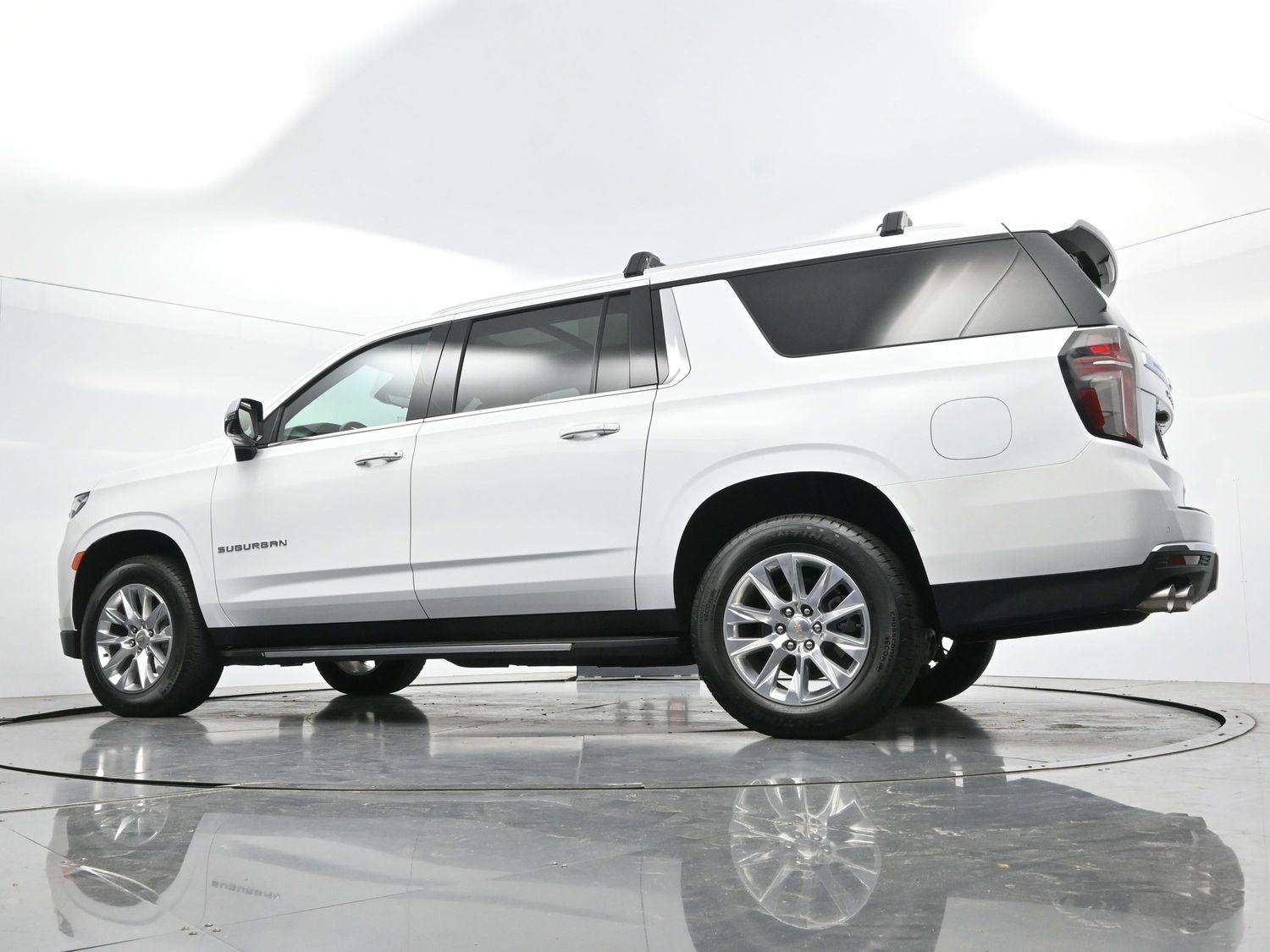 Used 2024 Chevrolet Suburban Premier w/ Premium Package AWD/4WD image 48
