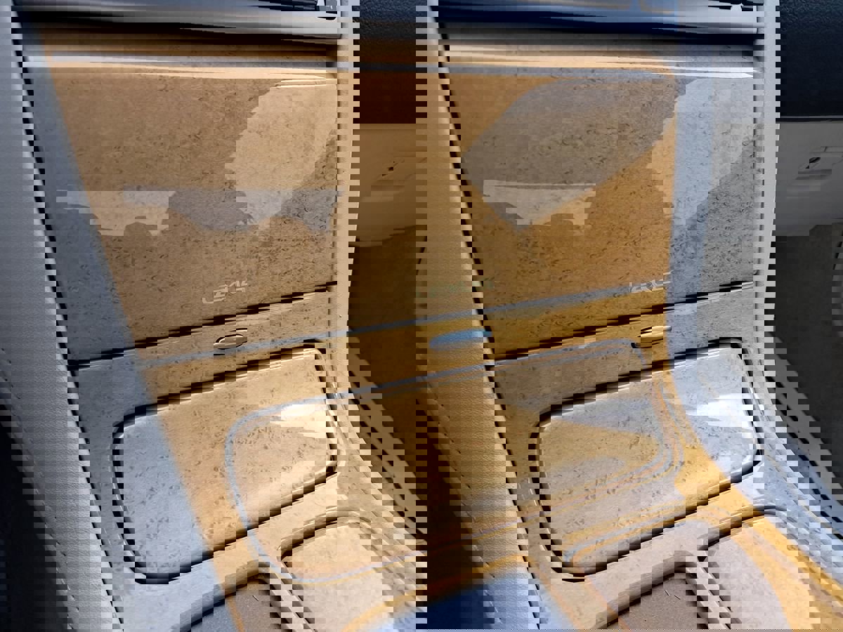 Used 2002 Lexus SC 430 Convertible image 22