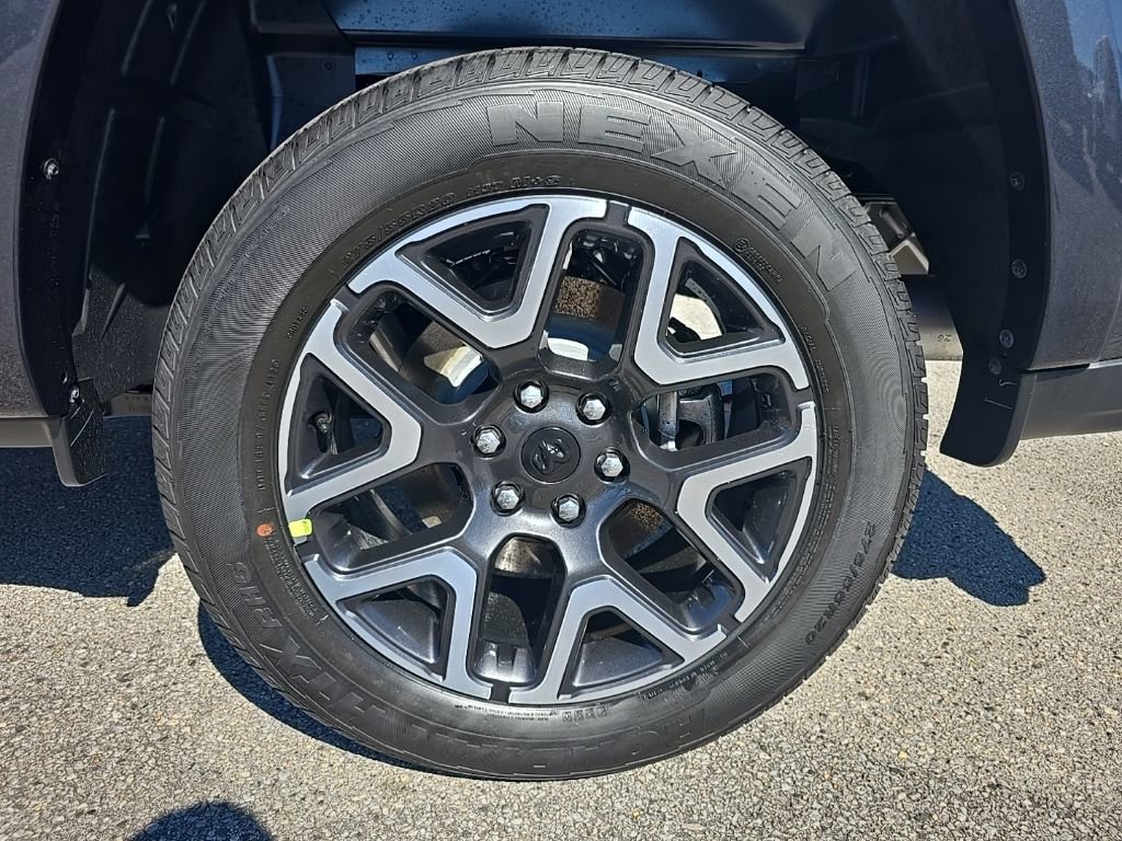 New 2026 RAM 1500 Laramie AWD/4WD image 10