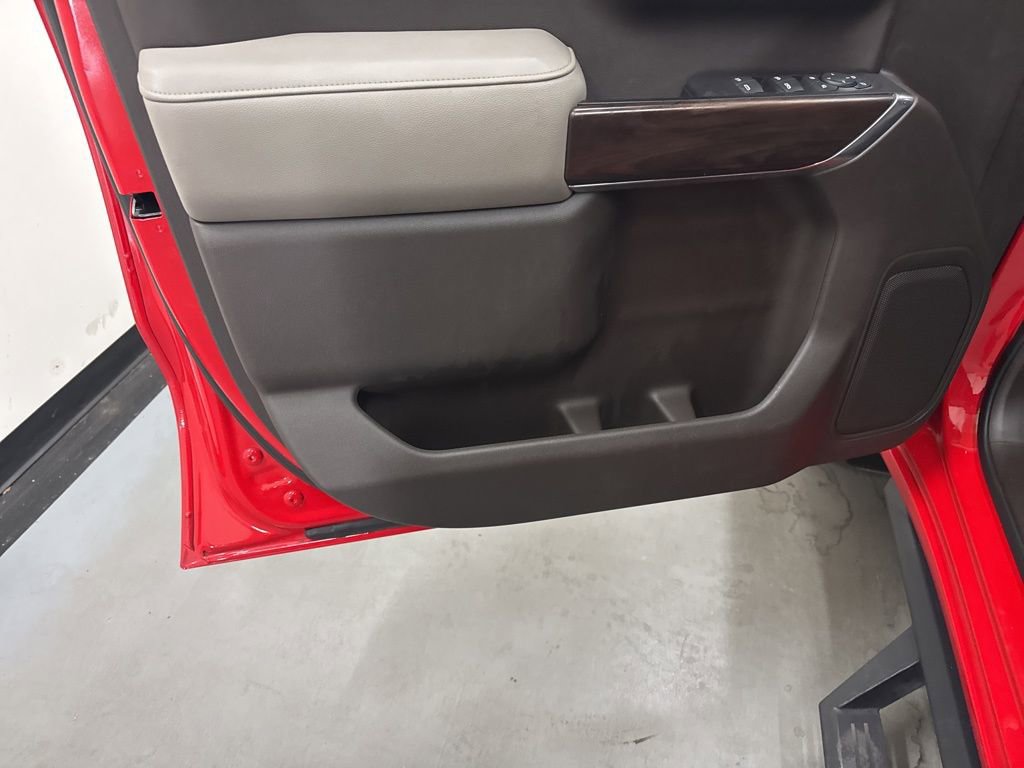 Used 2019 GMC Sierra 1500 SLT image 42