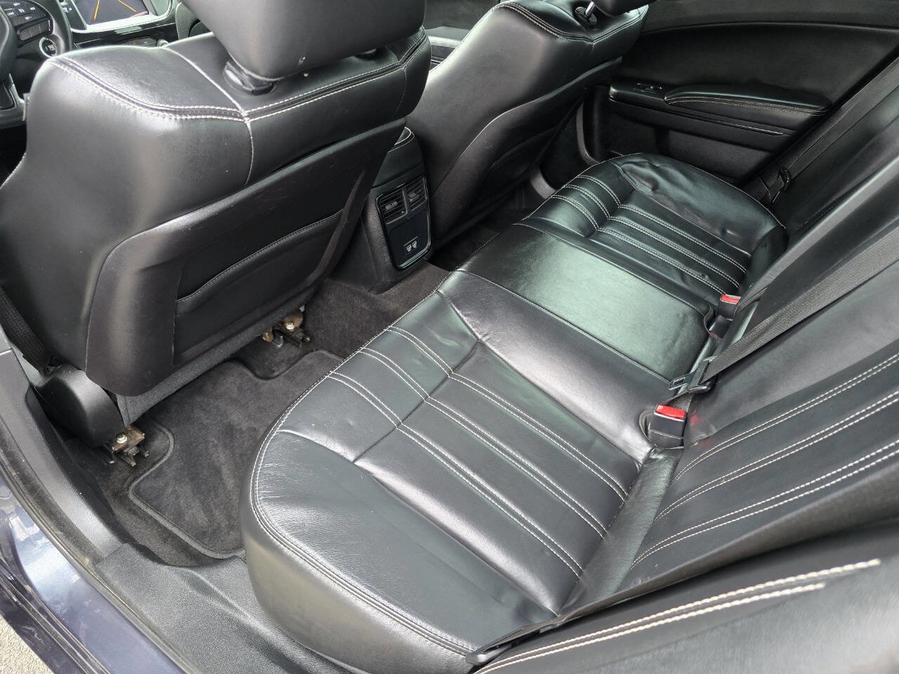 Used 2016 Chrysler 300 S w/ 300S Premium Group image 21