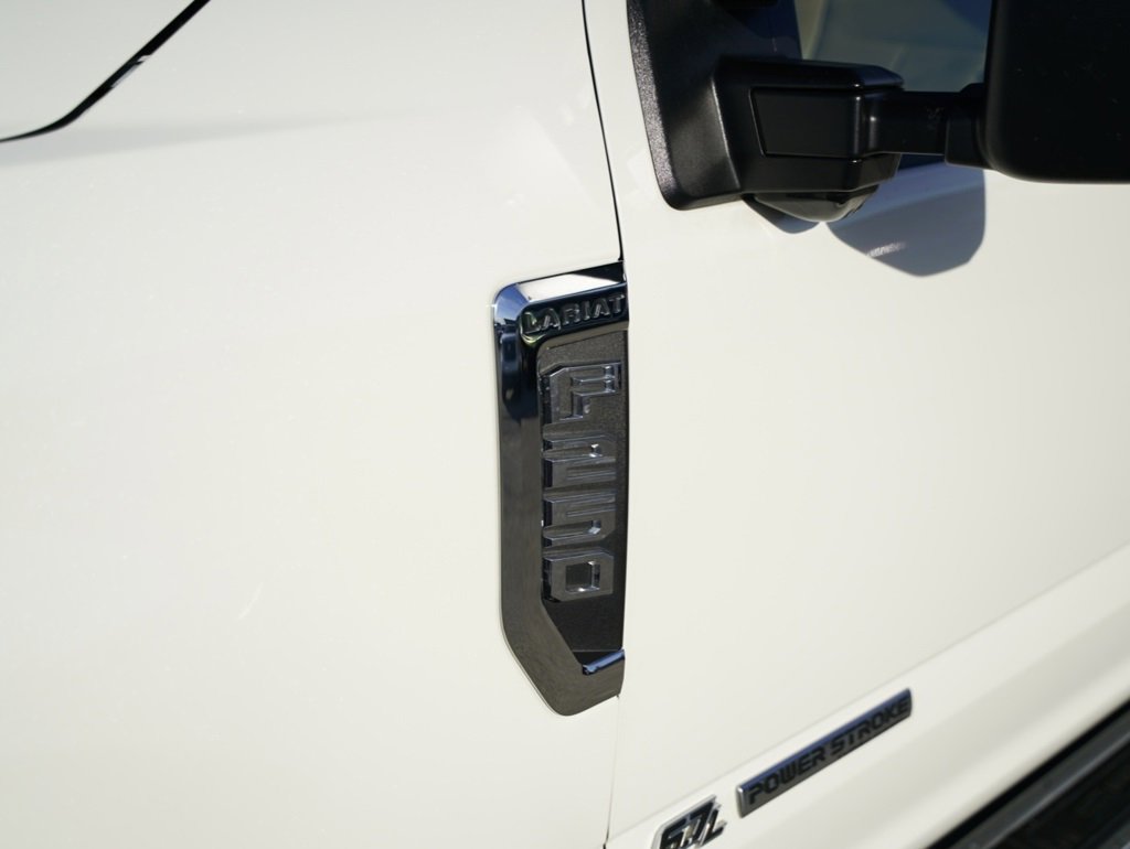 Used 2022 Ford F250 Lariat w/ Chrome Package image 11