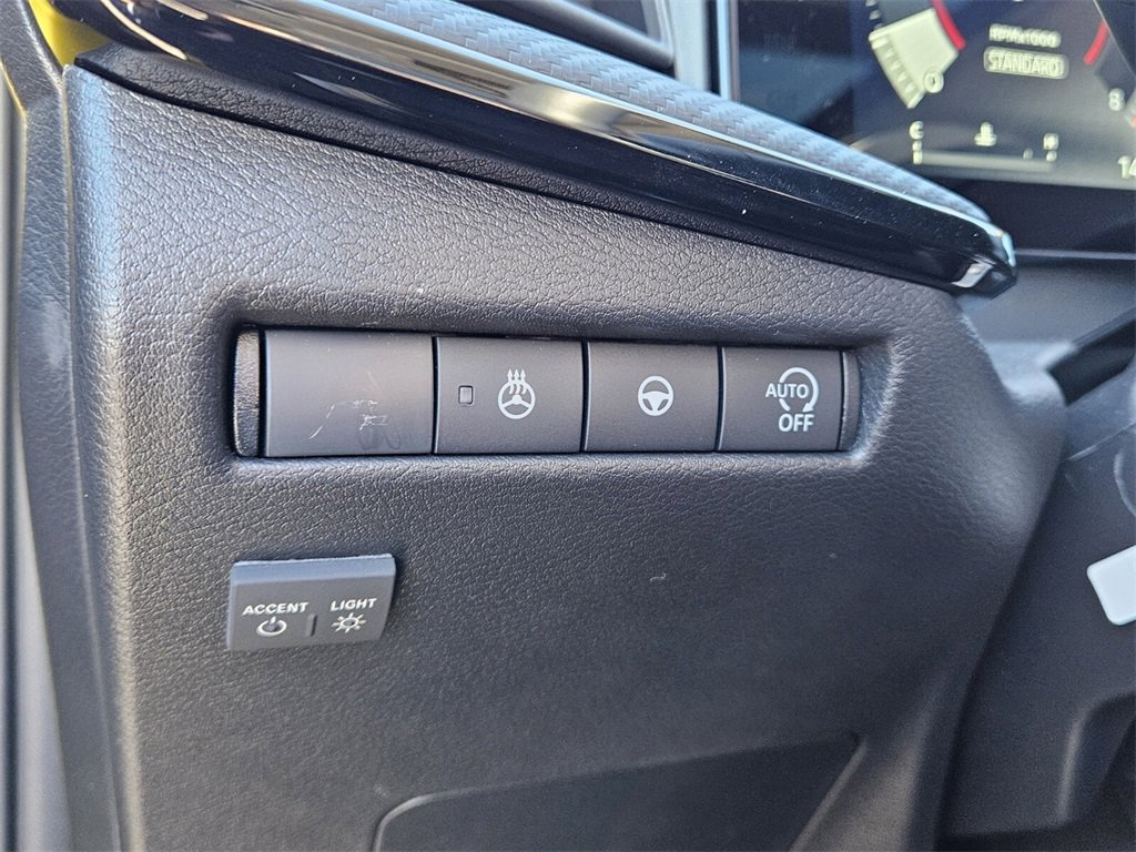 New 2026 Nissan Kicks SR image 27