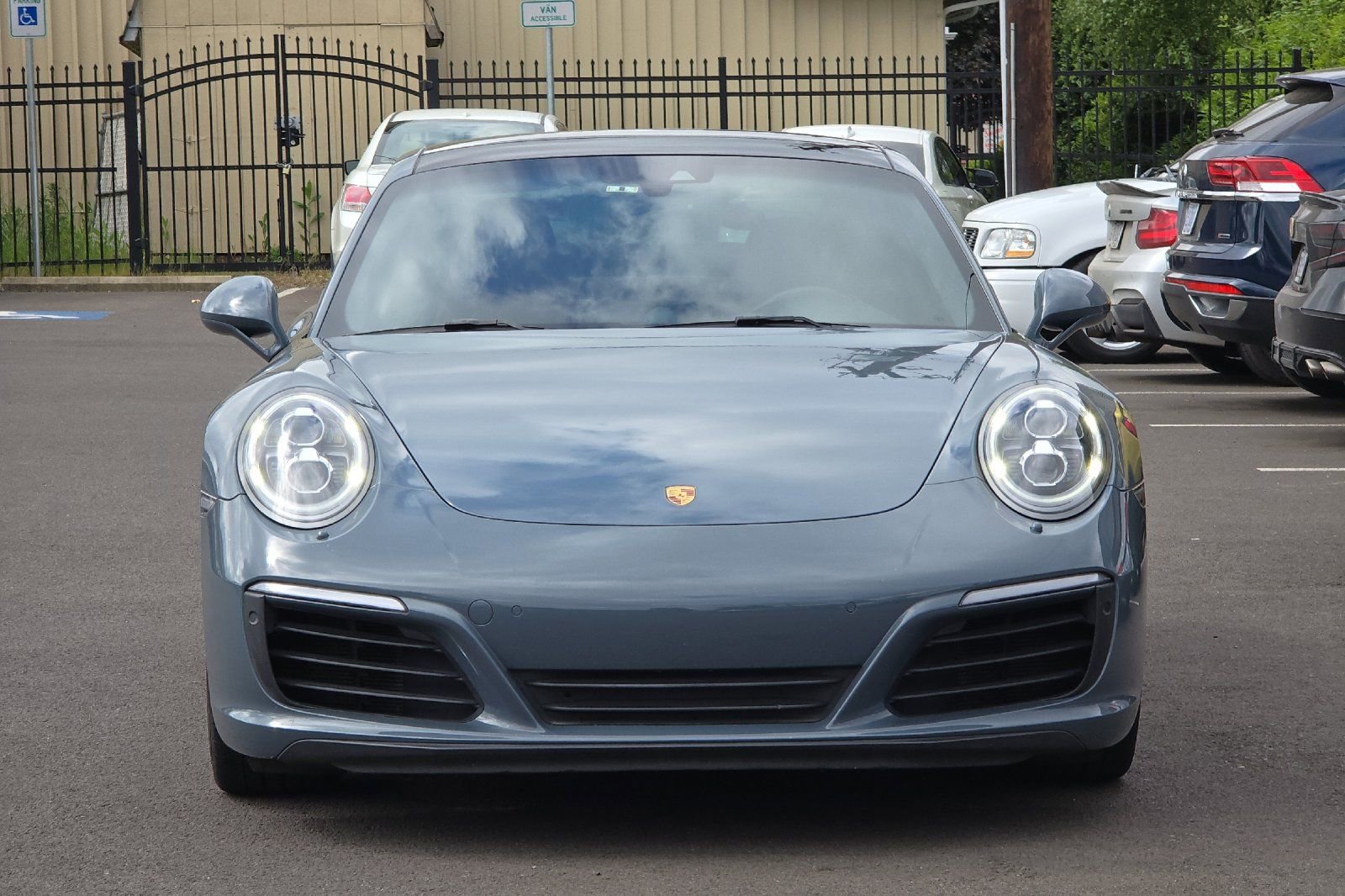 Used 2017 Porsche 911 Carrera 4S AWD/4WD image 9