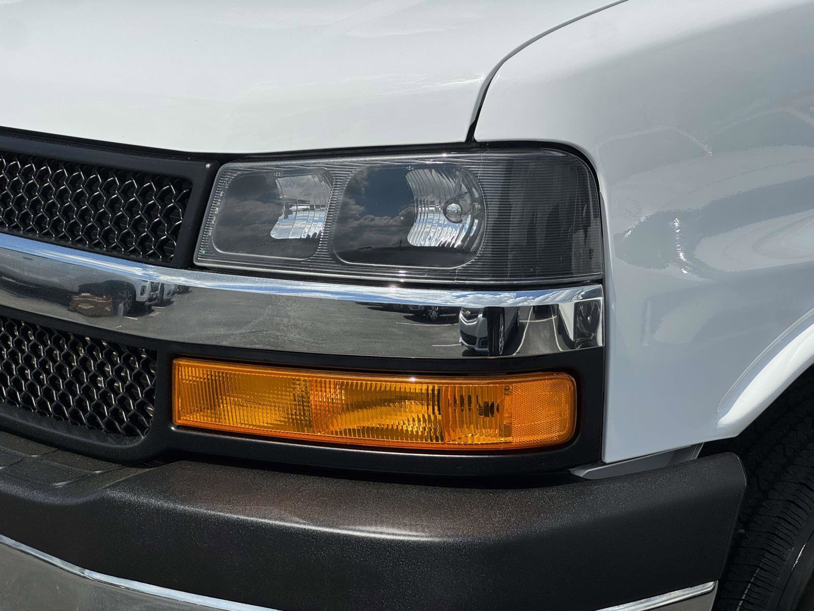 Used 2024 Chevrolet Express 2500 w/ Driver Convenience Package image 27