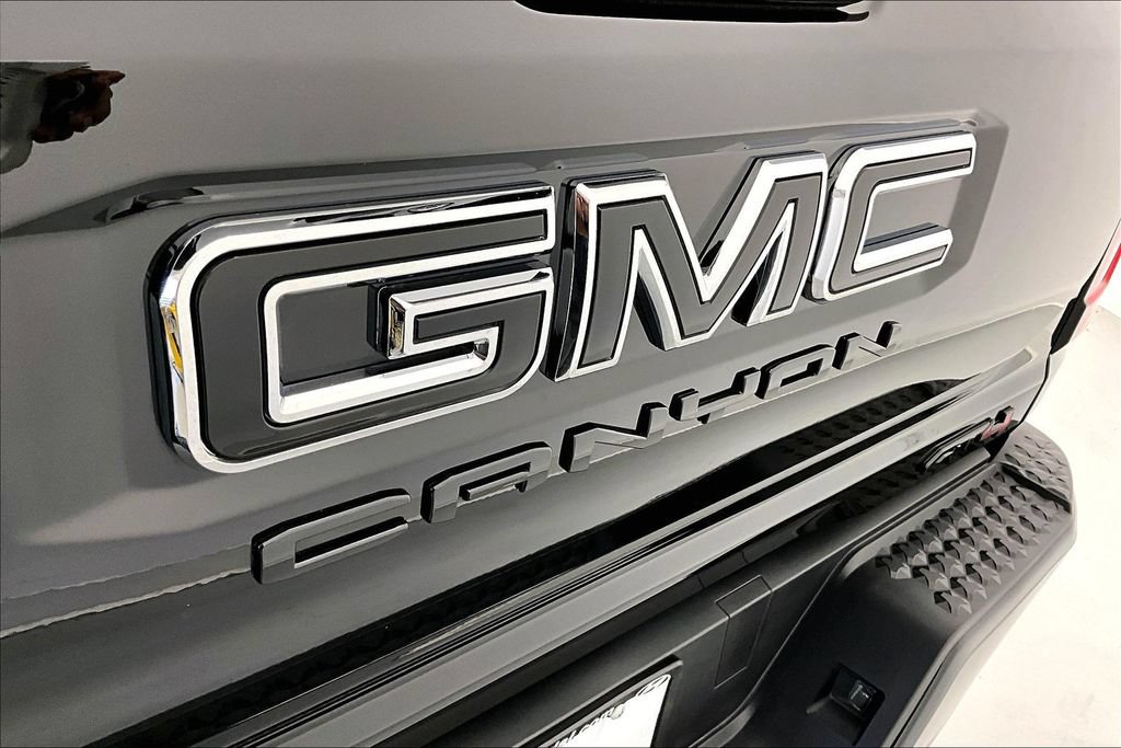 Used 2026 GMC Canyon AT4 w/ Nightfall Essentials Package AWD/4WD image 31