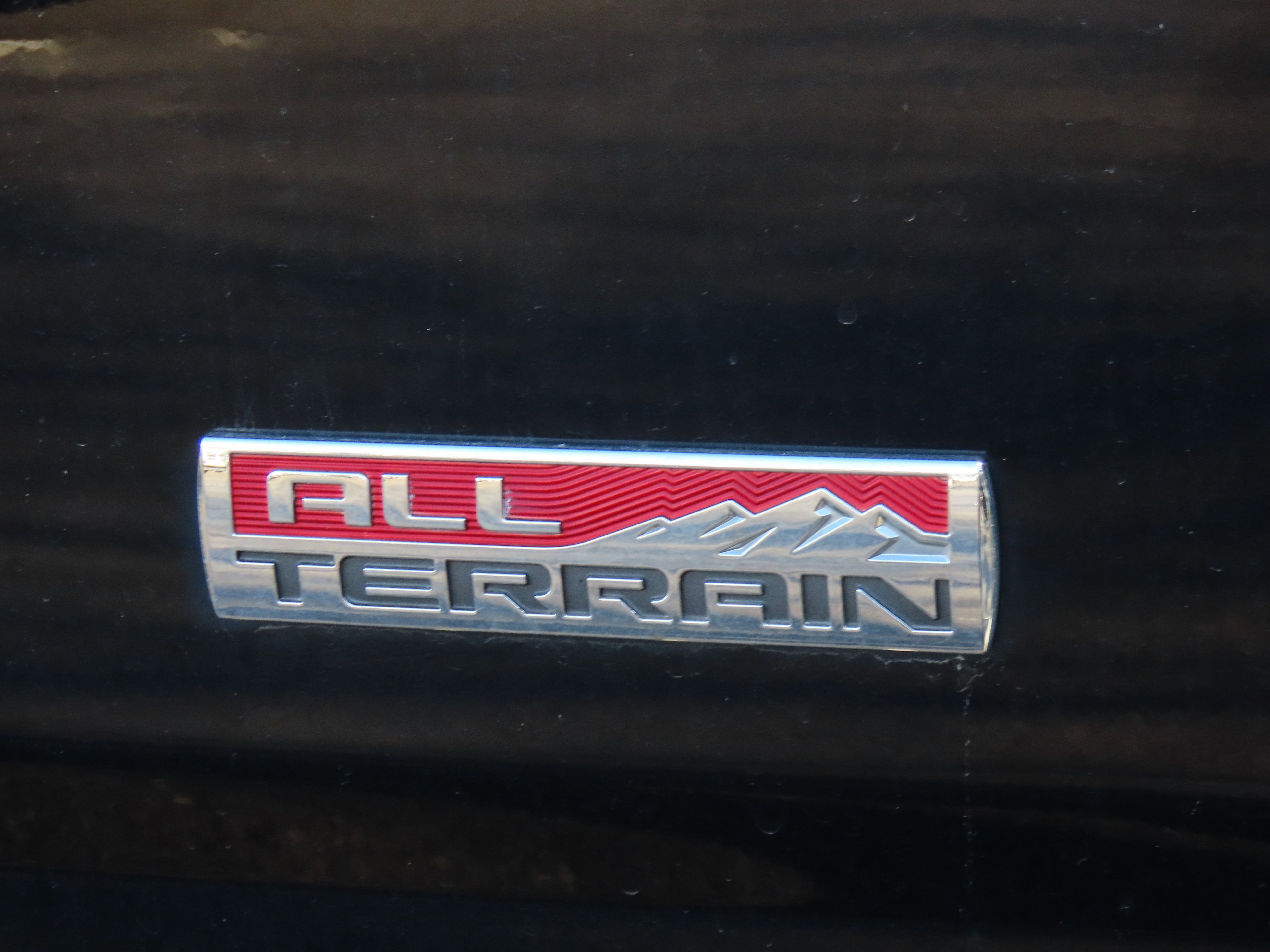 Used 2019 GMC Canyon All Terrain w/ All Terrain X Package image 17