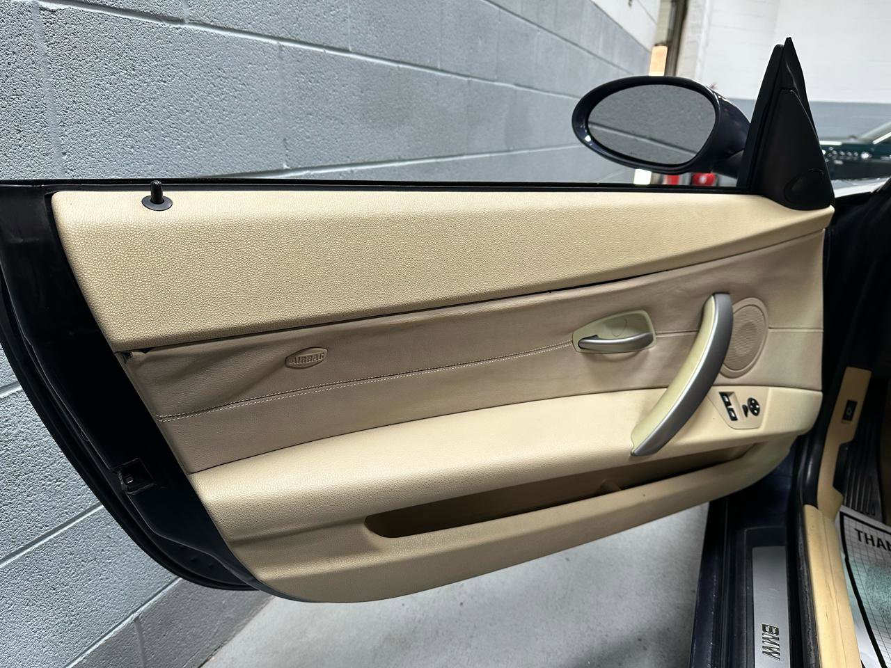 Used 2005 BMW Z4 3.0i image 13