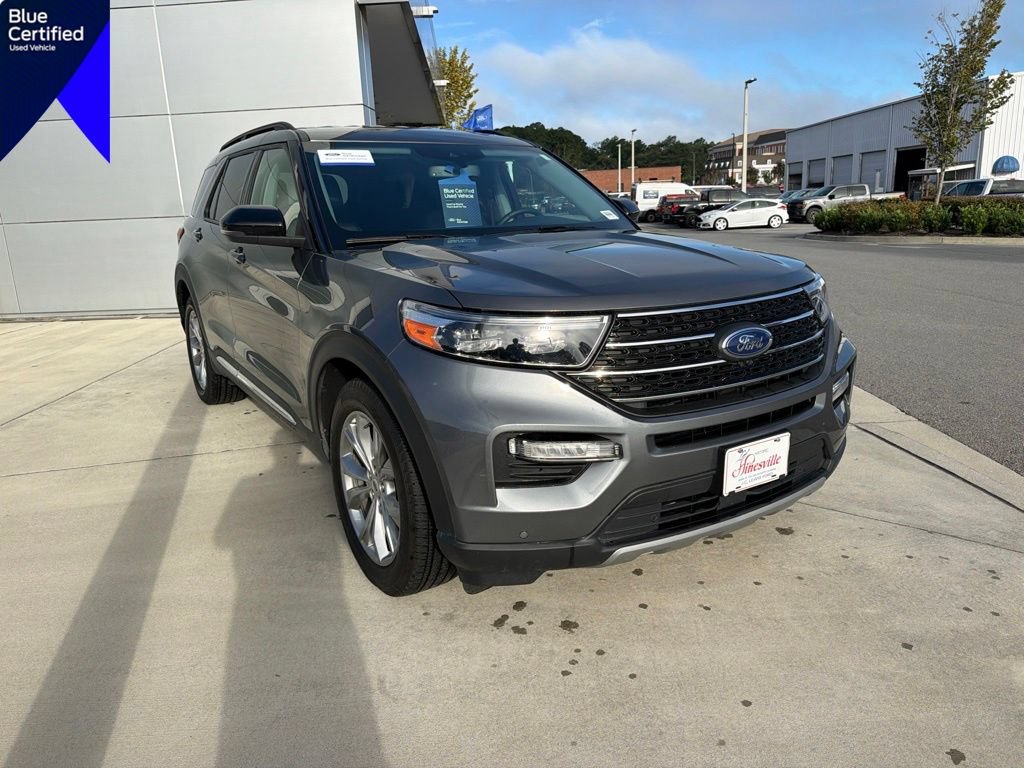Certified 2024 Ford Explorer XLT w/ Equipment Group 202A