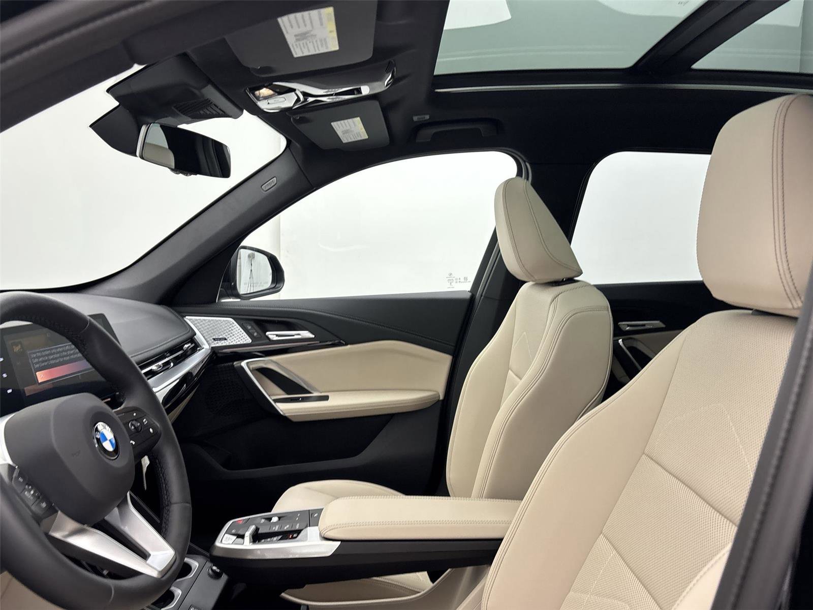 New 2025 BMW X1 xDrive28i w/ Premium Package image 24