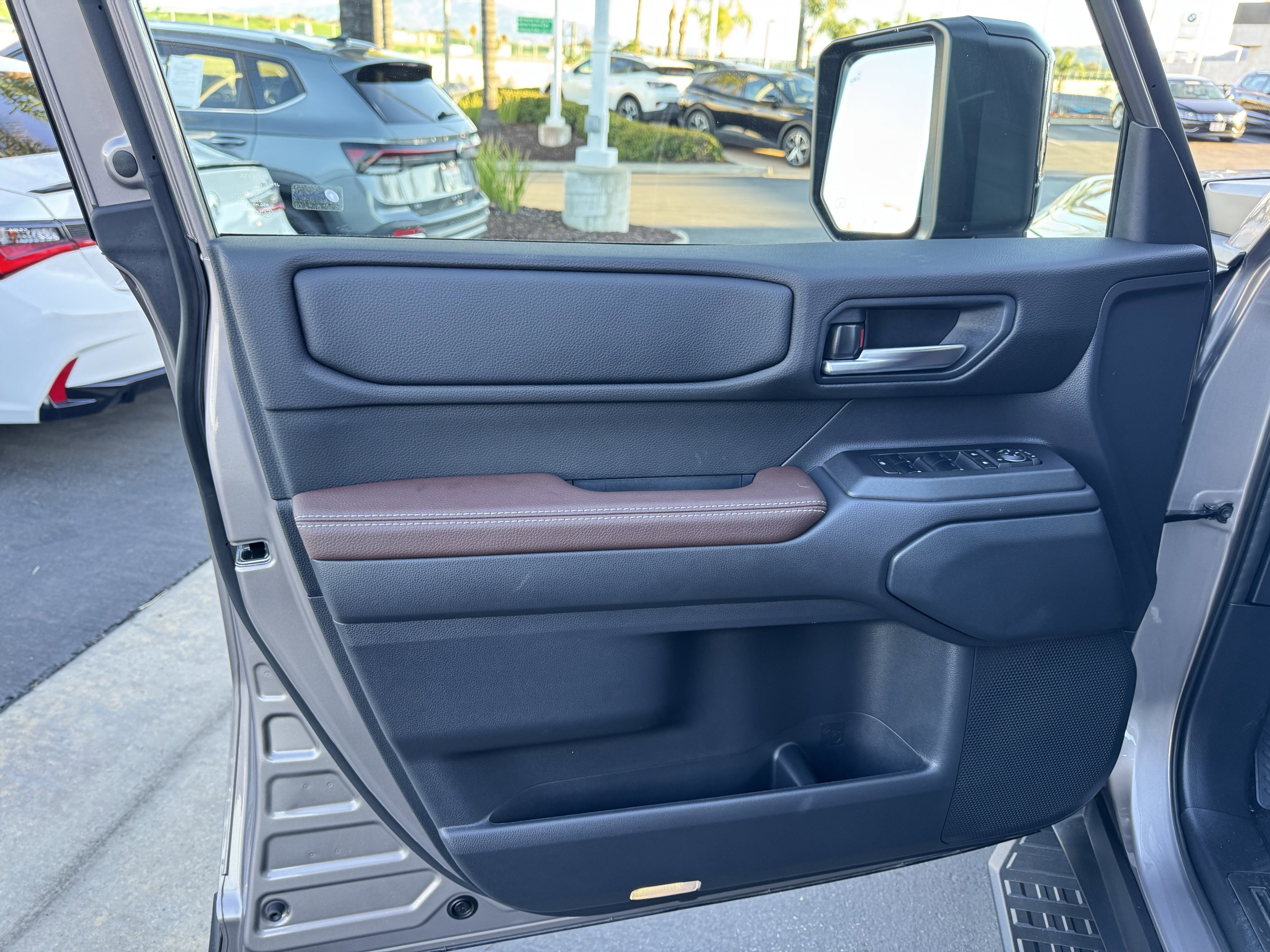 Used 2025 Toyota Land Cruiser image 14