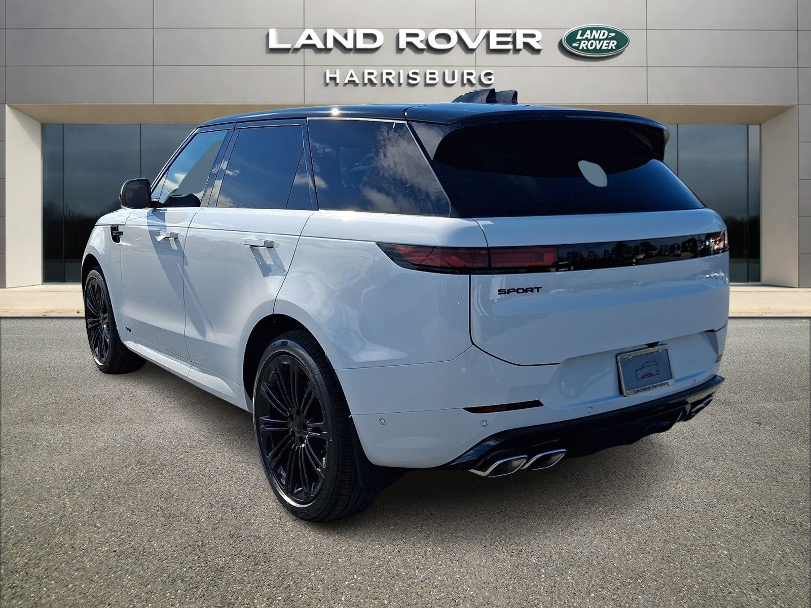 New 2027 Land Rover Range Rover Sport Dynamic SE AWD/4WD image 2