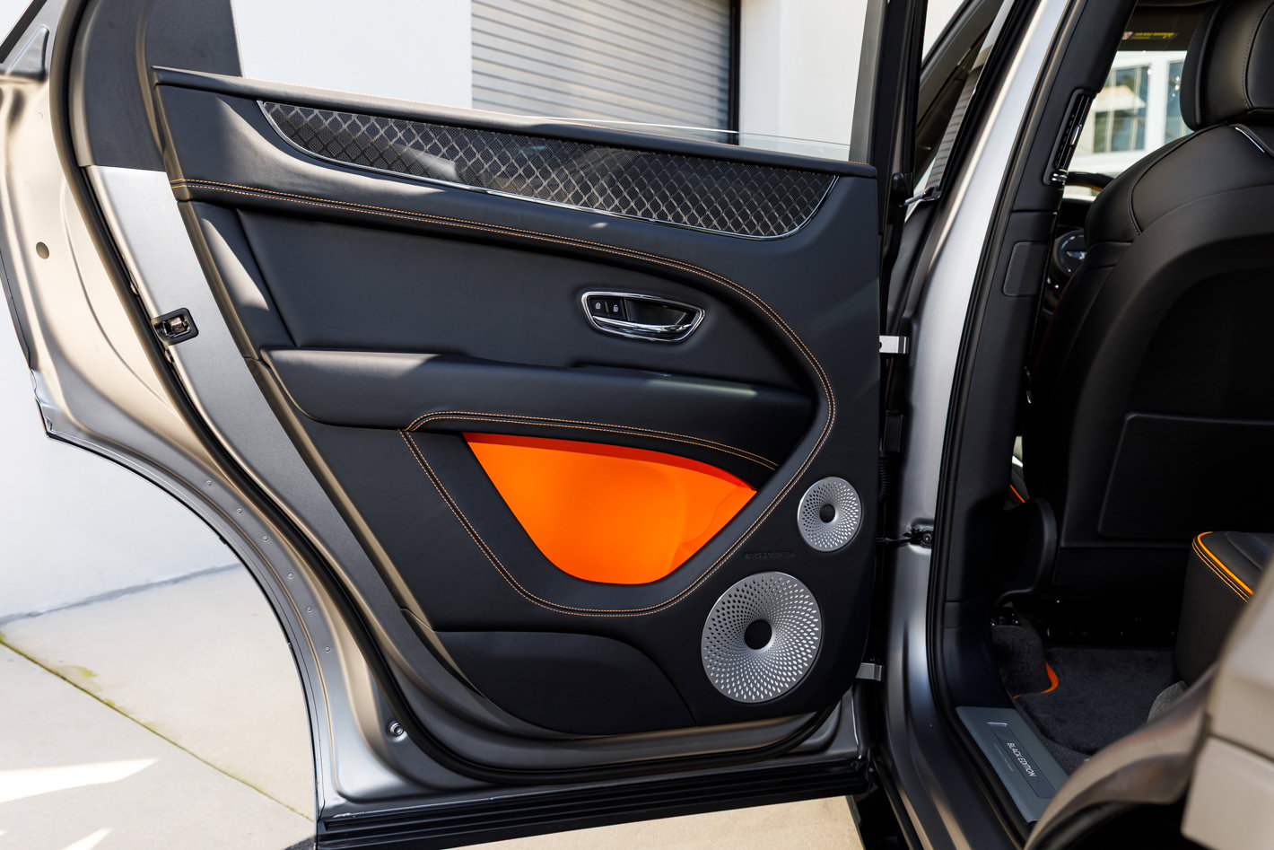 New 2025 Bentley Bentayga image 26