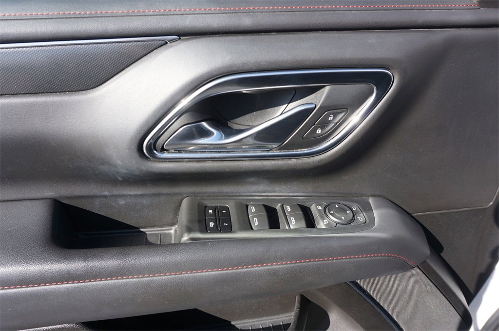 Used 2021 Chevrolet Tahoe RST w/ Luxury Package image 3