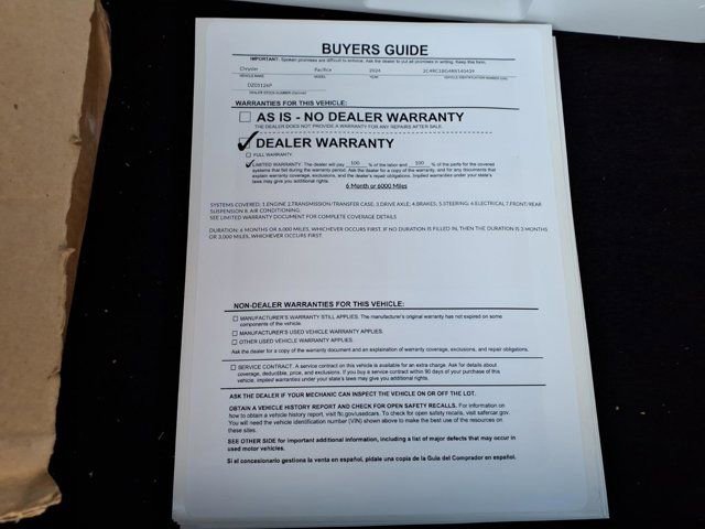 Used 2024 Chrysler Pacifica Touring-L FWD image 35