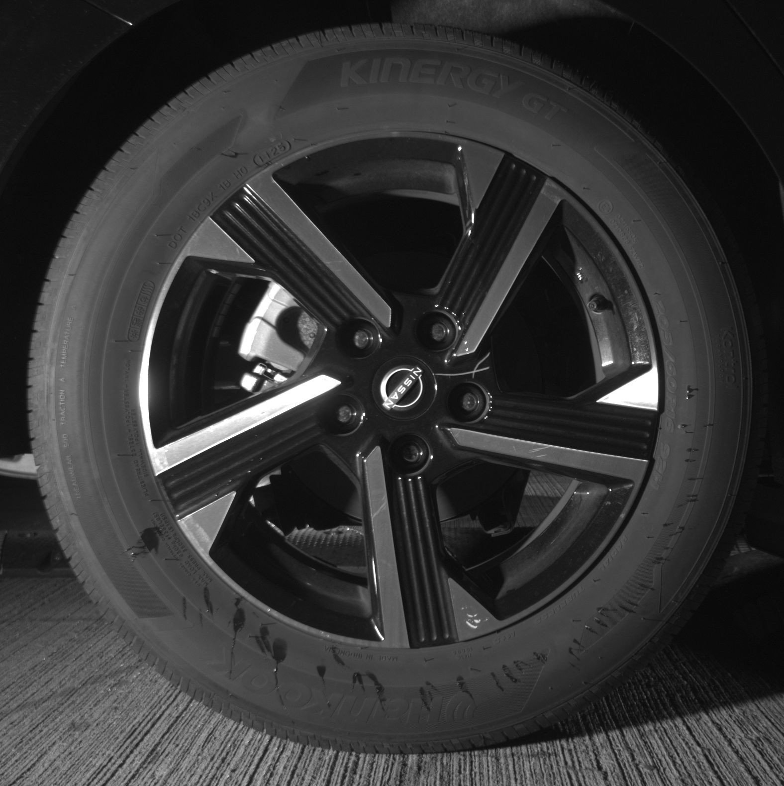 Used 2025 Nissan Sentra SV image 15