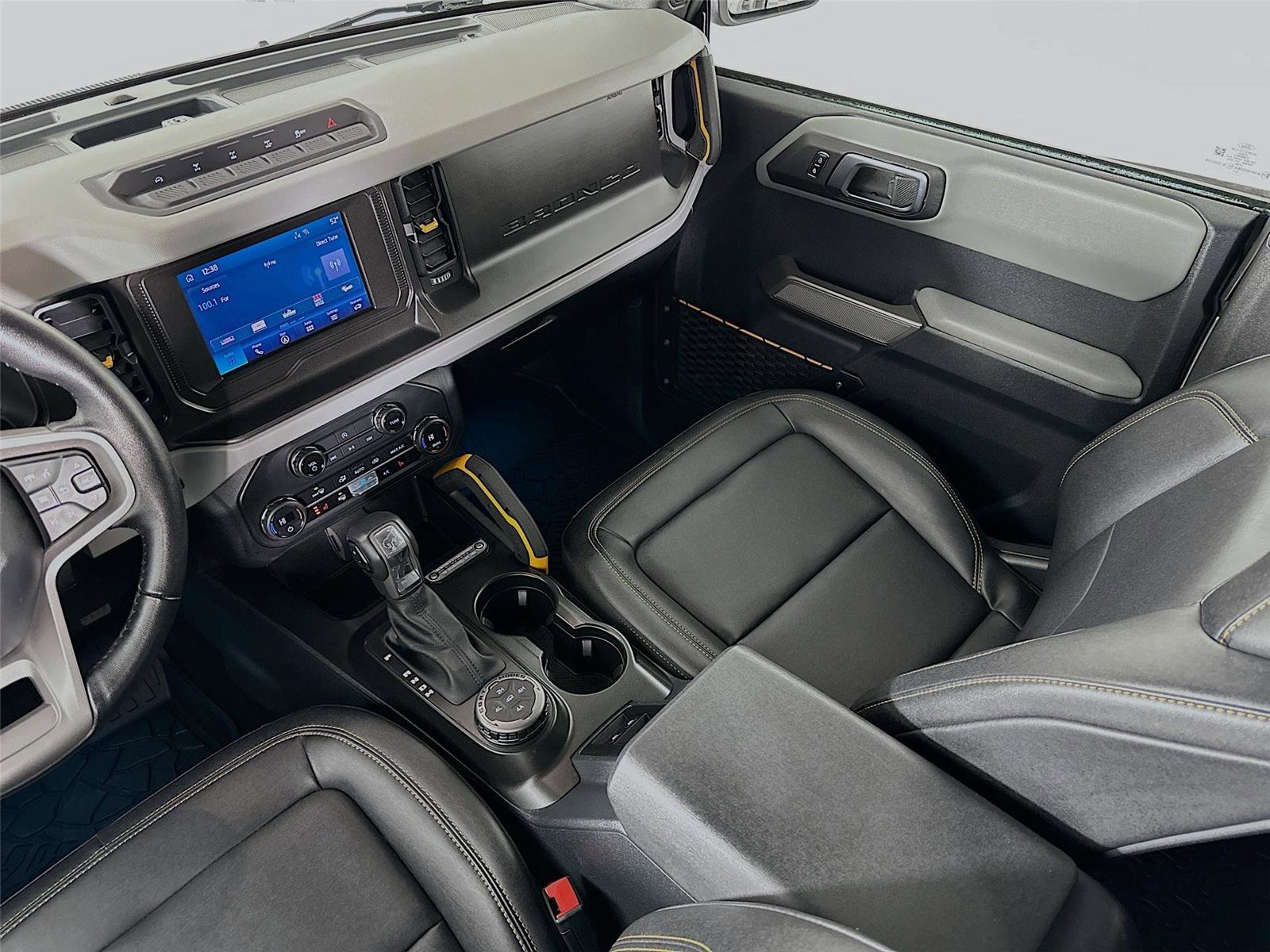 Used 2023 Ford Bronco Badlands image 24