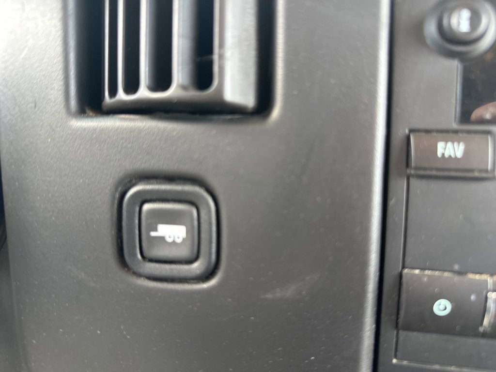 Used 2018 Chevrolet Express 2500 Work Van image 24