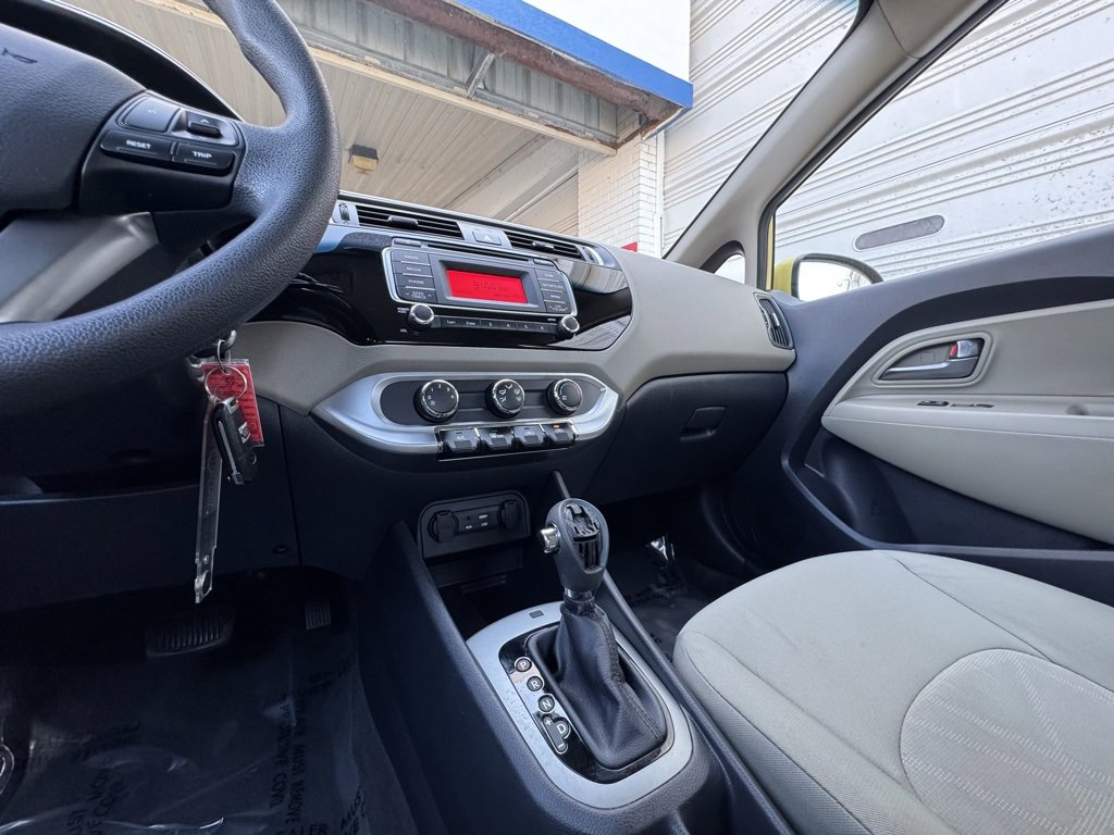 Used 2016 Kia Rio LX image 21