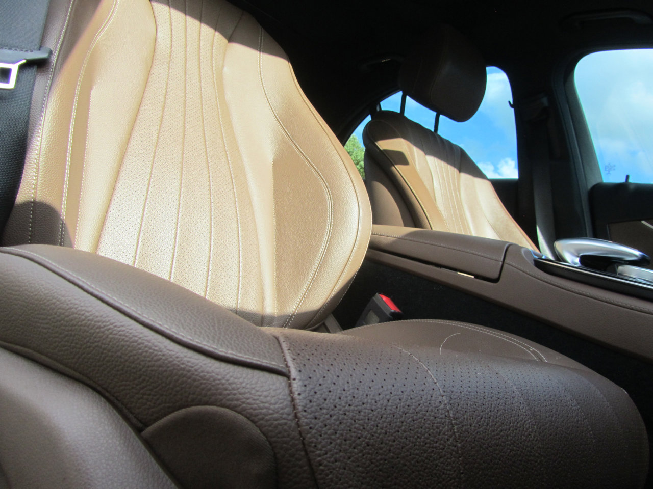 Used 2017 Mercedes-Benz E 300 image 22