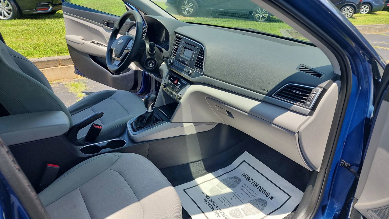 Used 2017 Hyundai Elantra SE image 21