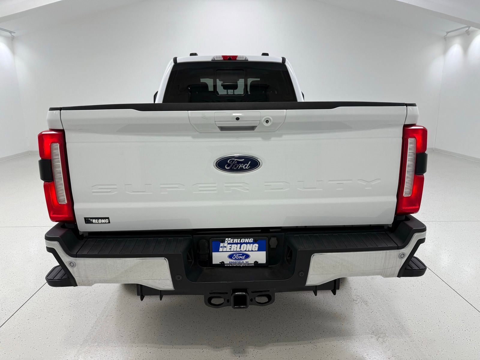 Used 2023 Ford F250 Lariat w/ FX4 Off-Road Package image 7