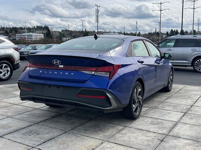 Certified 2025 Hyundai Elantra Sport image 9
