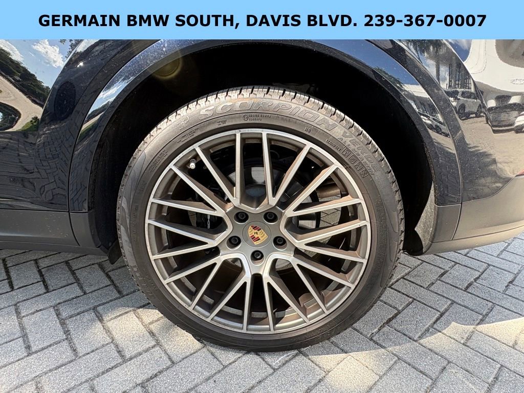 Used 2022 Porsche Cayenne S image 15