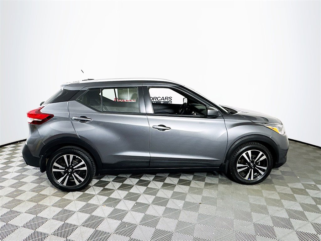 Used 2018 Nissan Kicks SV image 8