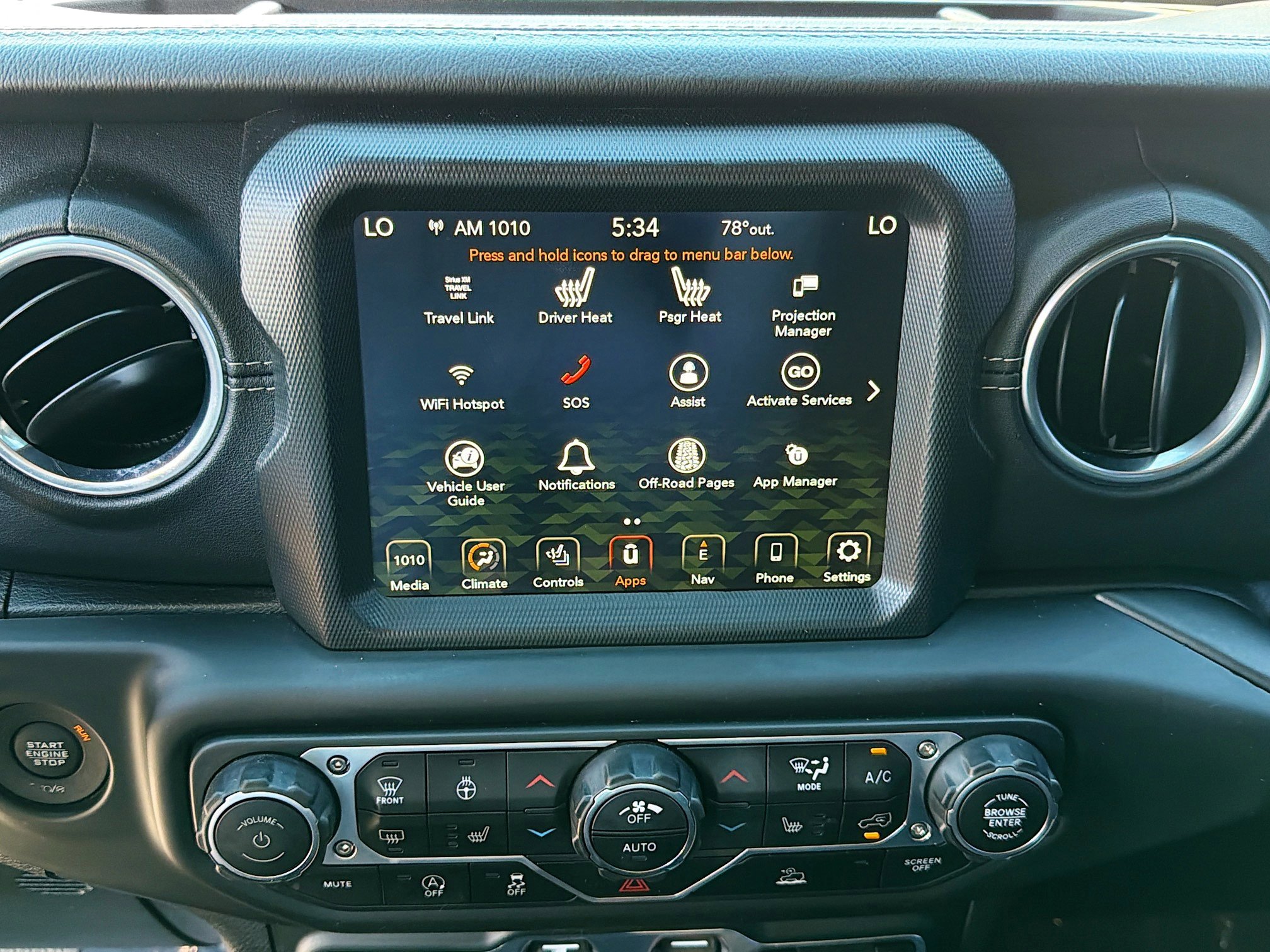 Used 2020 Jeep Gladiator Overland AWD/4WD image 29